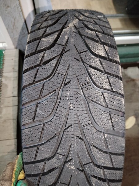 Hankook Winter i*cept IZ3 W636 205/60R16 96T