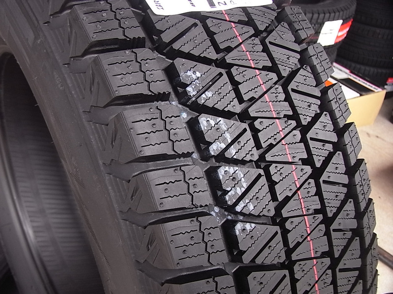 Bridgestone Blizzak DM-V3 295/40R21 111T