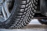 Bridgestone Blizzak LM005 285/45R19 111W