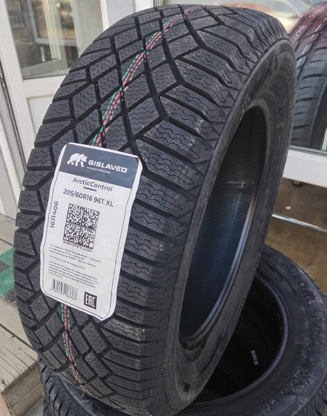 GISLAVED ArcticControl 215/65R17 103T
