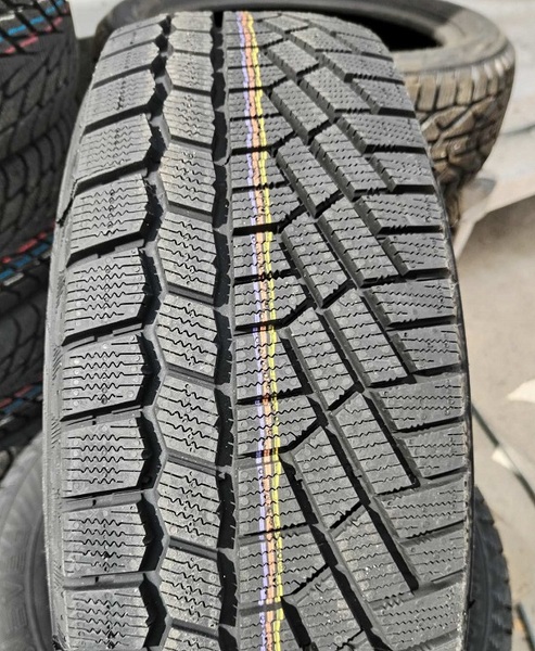 GISLAVED SOFT*FROST 200 205/60R16 96T