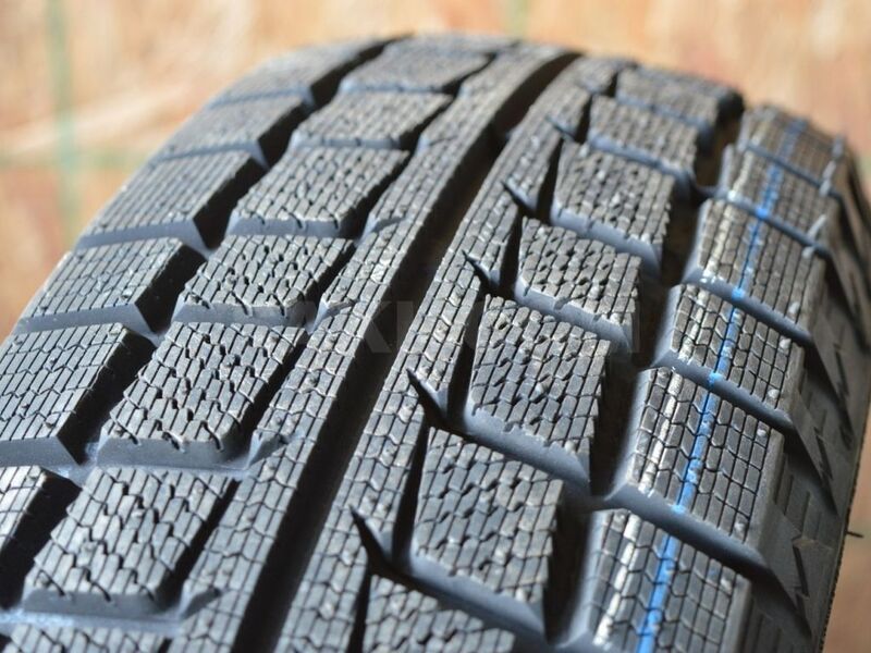 Goodride SW618 235/45R17 97T XL