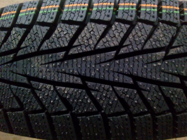 Hankook Winter i*cept iZ2 W616 215/65R17 99T