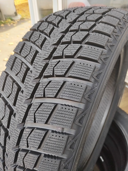 LingLong GreenMax Winter Ice I-15 SUV 215/55R18 99S