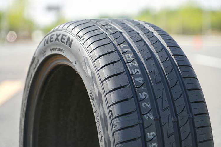 Nexen N’Fera Primus 215/55R18 95V