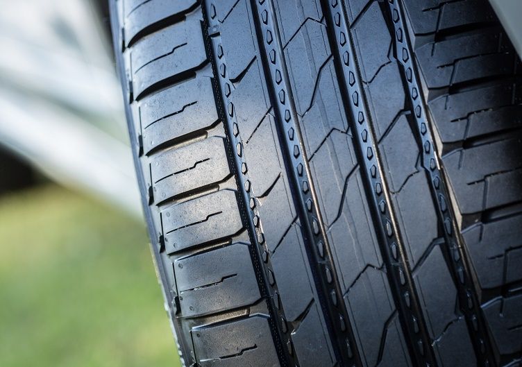 Ikon Tyres Character Aqua SUV 215/65R16 98H