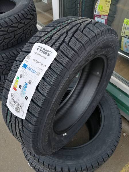 Ikon Character Snow 2 205/60R16 96R