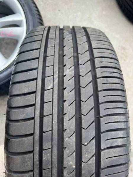 Winrun R330 255/55R19 111W